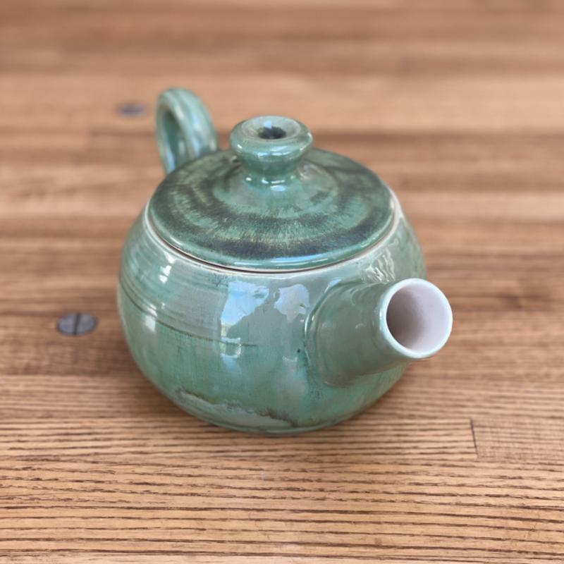 Julian March: Teapot