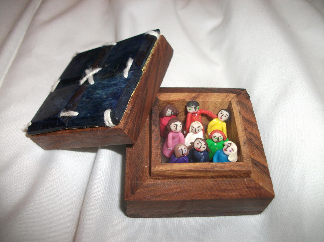 Posse in a Box - Fimo sculpted people in purchased box