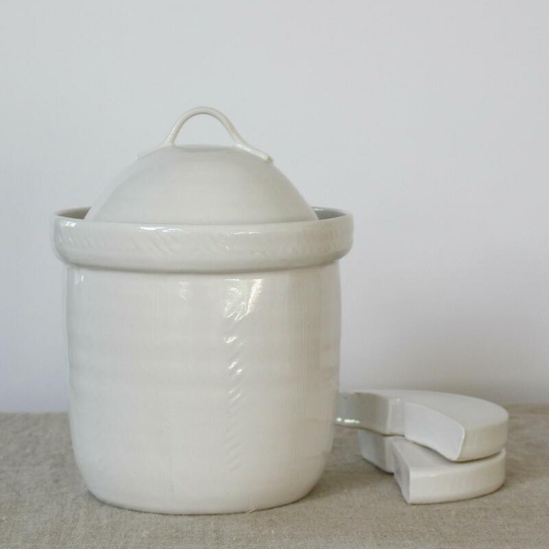 waterlock fermenting pot with weights