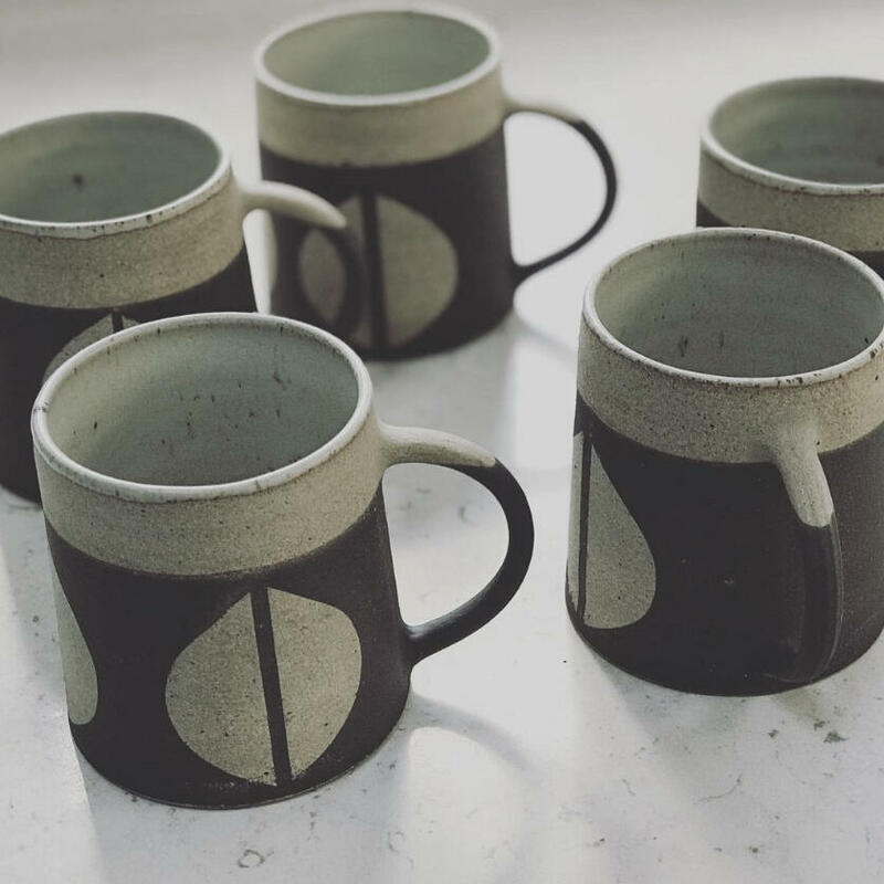 'Leaf' stoneware mugs