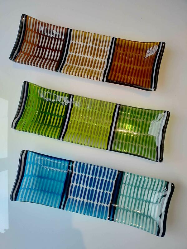 Fused glass dishes using strip-cut technique