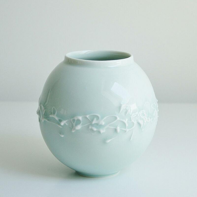 porcelain moon jar