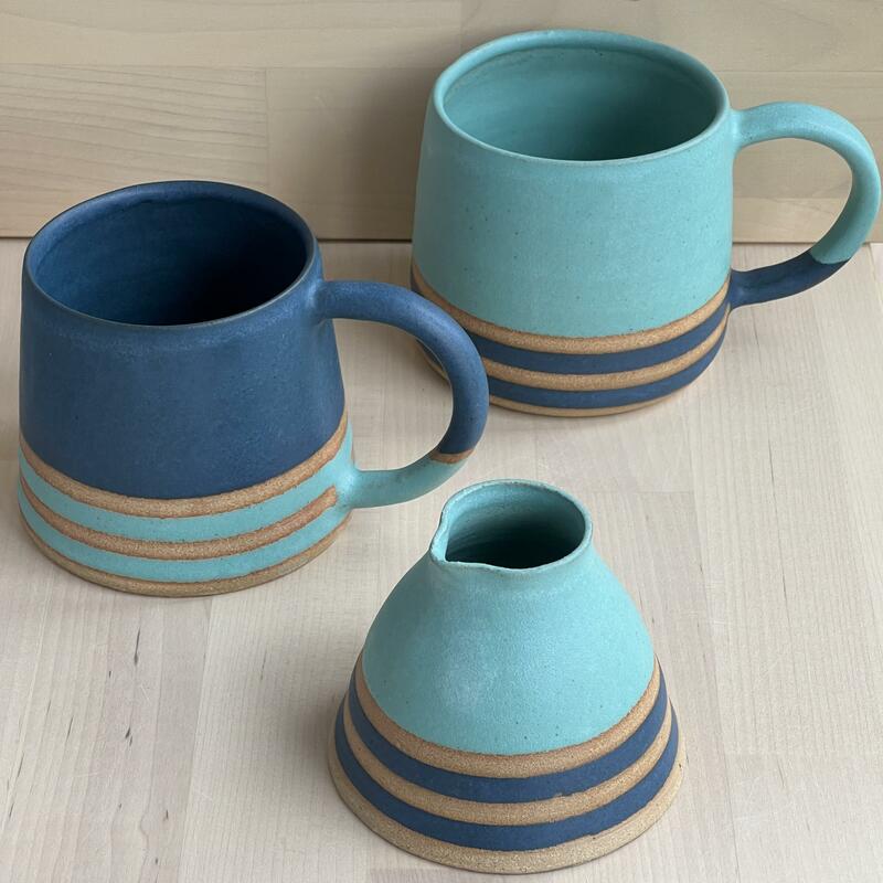 Stripe detail colour block mugs blue green 