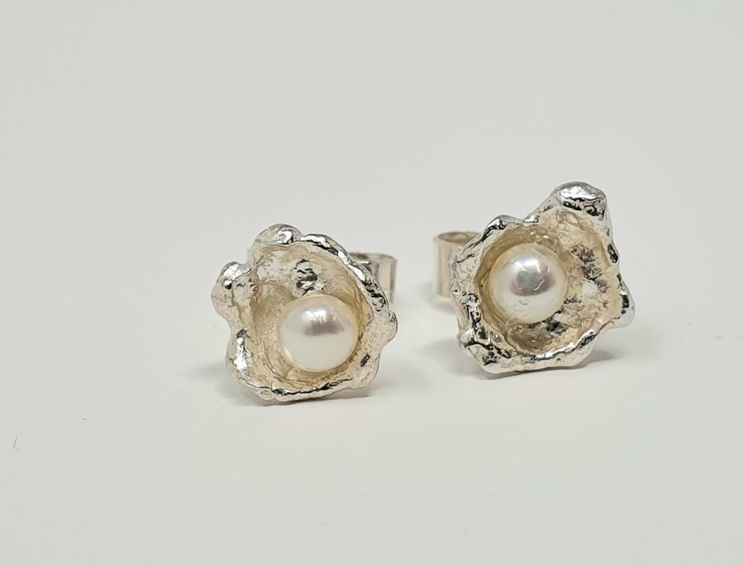 Oyster pearl earrings