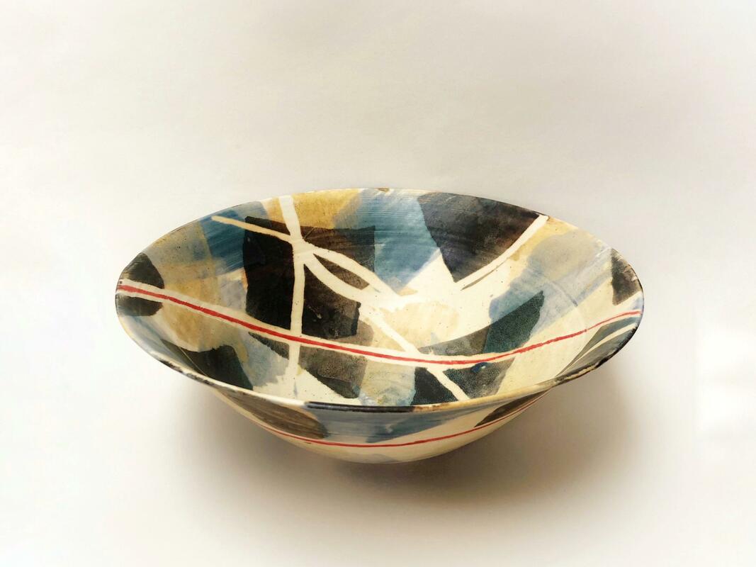 bowl with red line