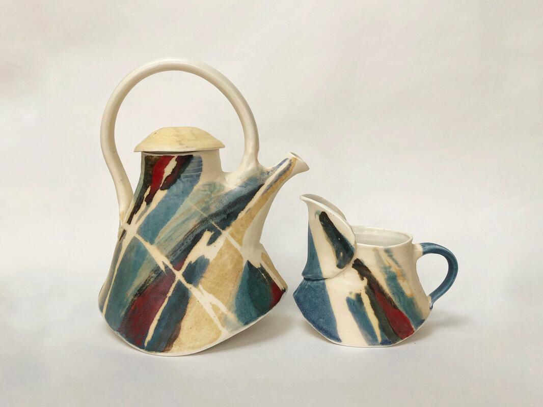 rocking teapot and rocking jug