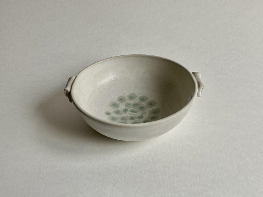 small handled bowl 14x5 cm spiral decoration  £25