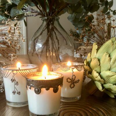 Make your own scented festive candle