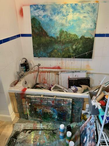 The artist formerly known as Rachel's Bathroom, now a glamorous art studio!