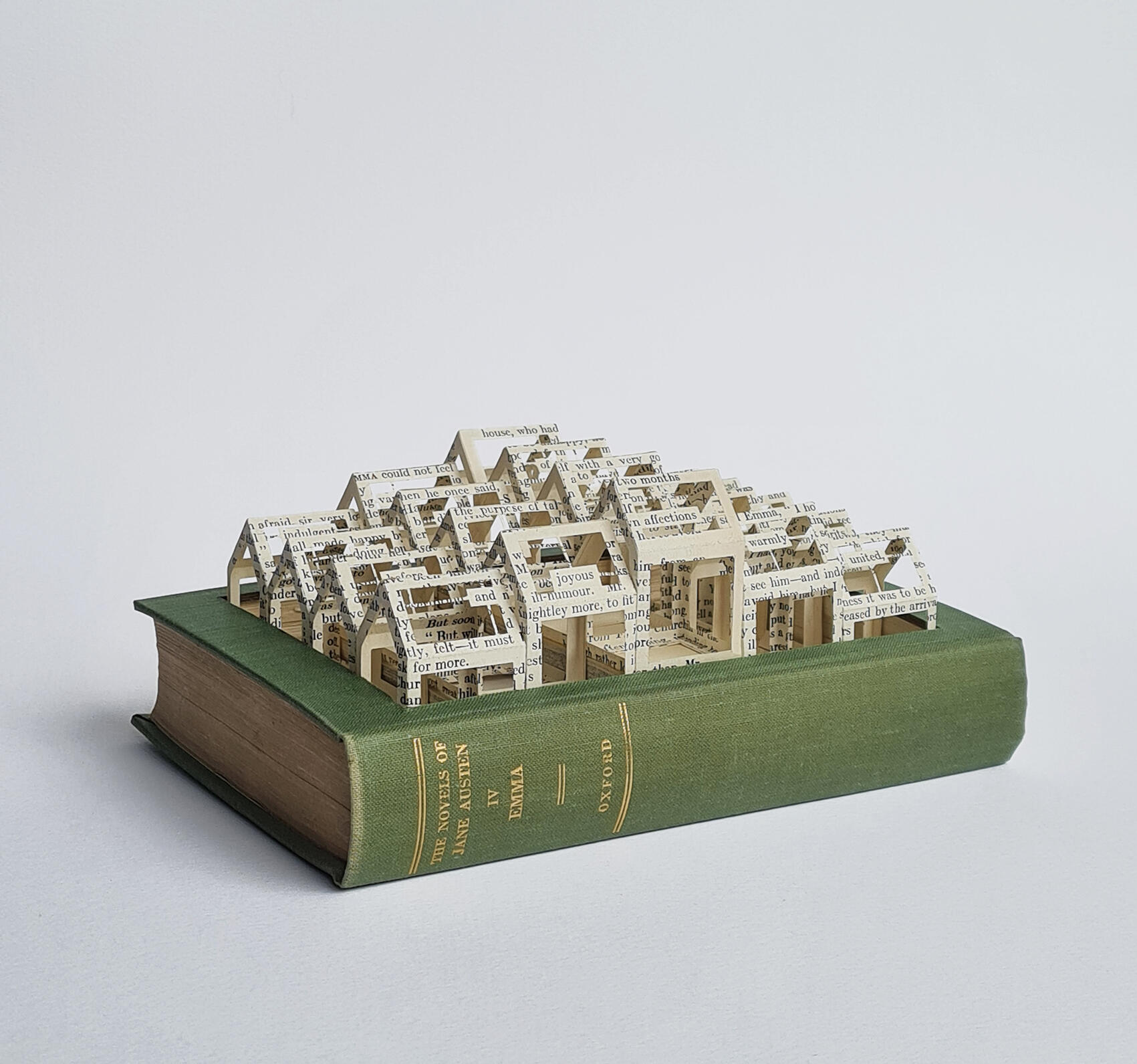 Kate Hipkiss OAS, OCG: In Time (Emma), Altered Book