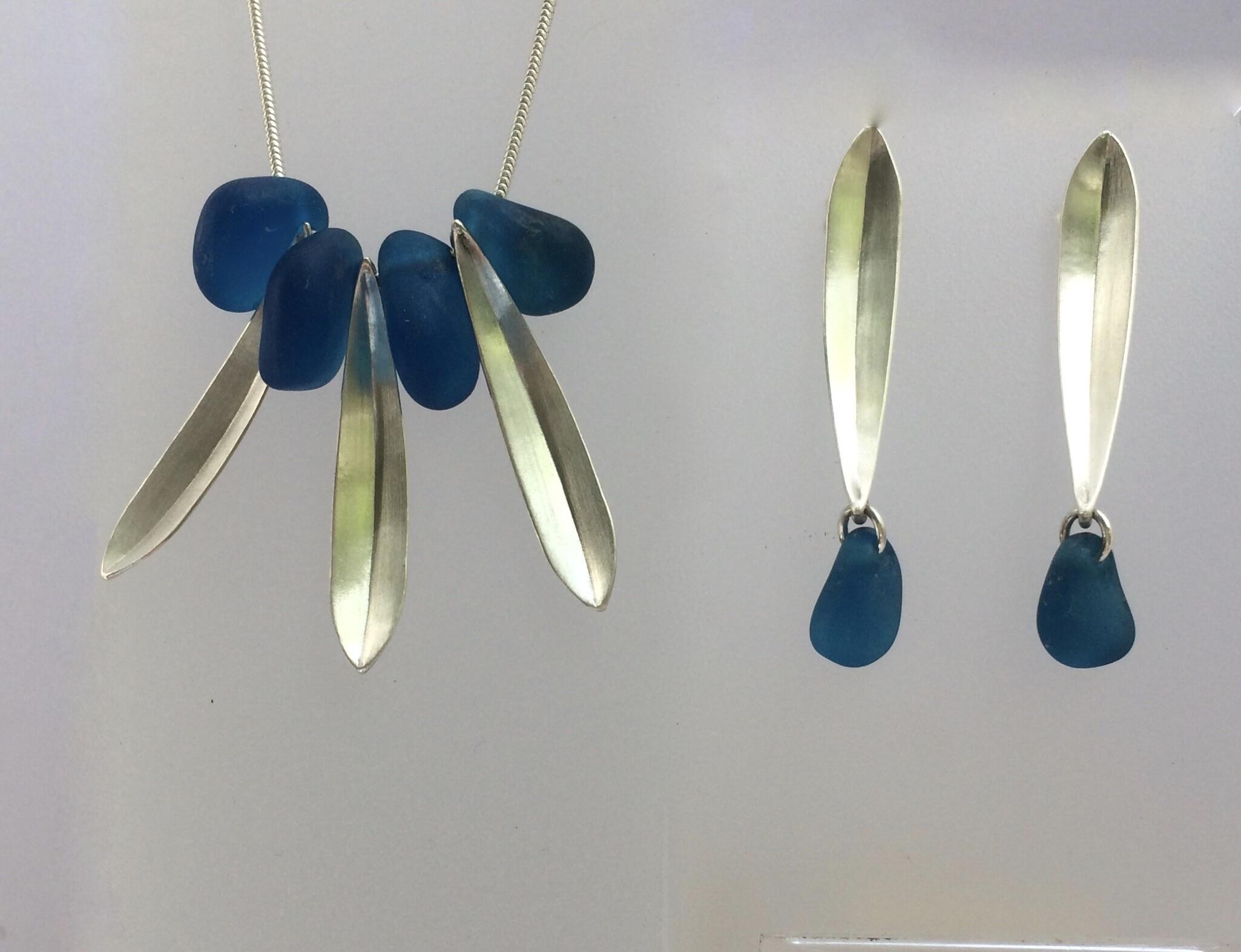 Tess Blenkinsop: Long leaf pendant and earrings