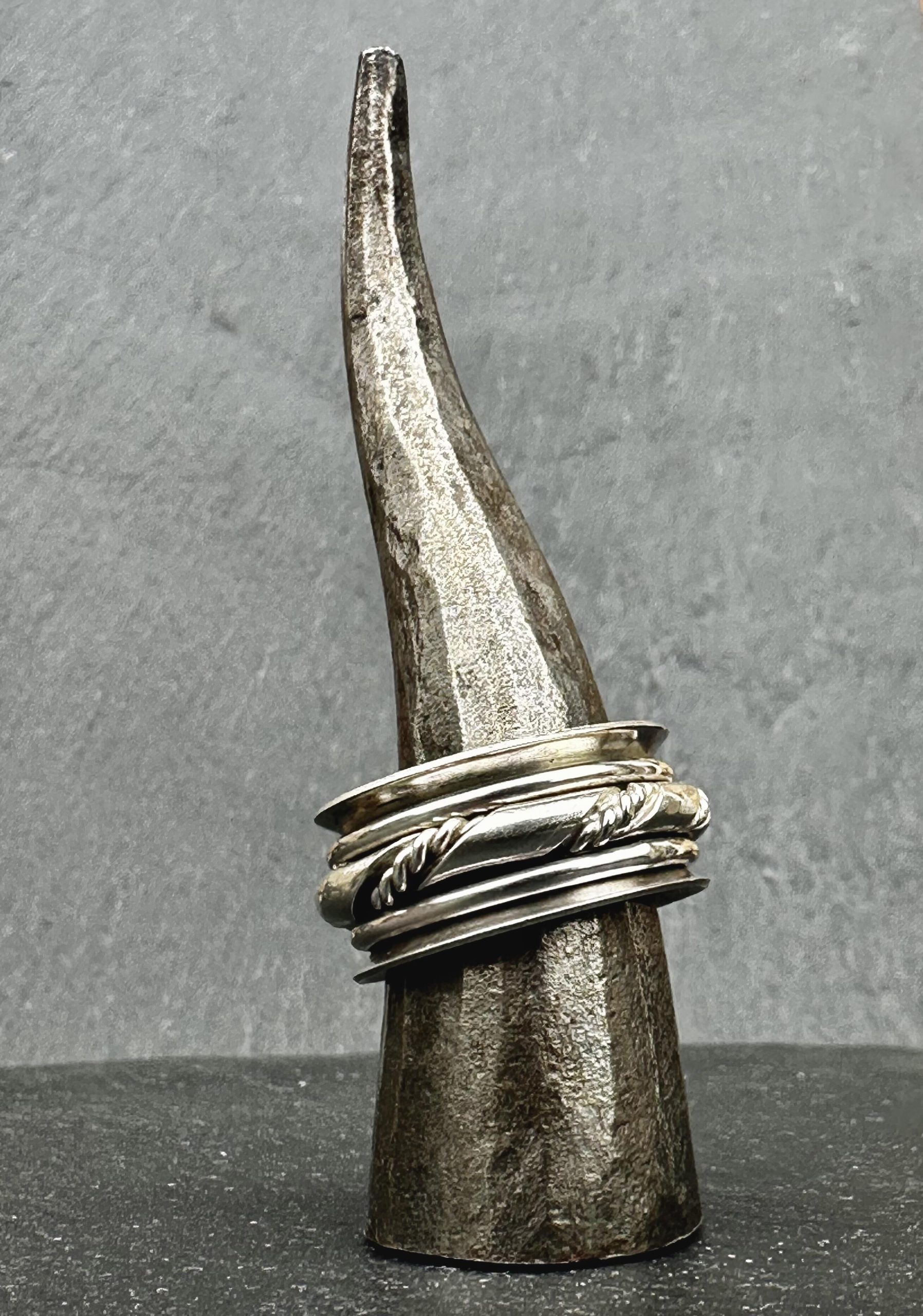 Tony Thomson: Tony Thomson Fiddle Ring: three silver rings/double twisted & two plain