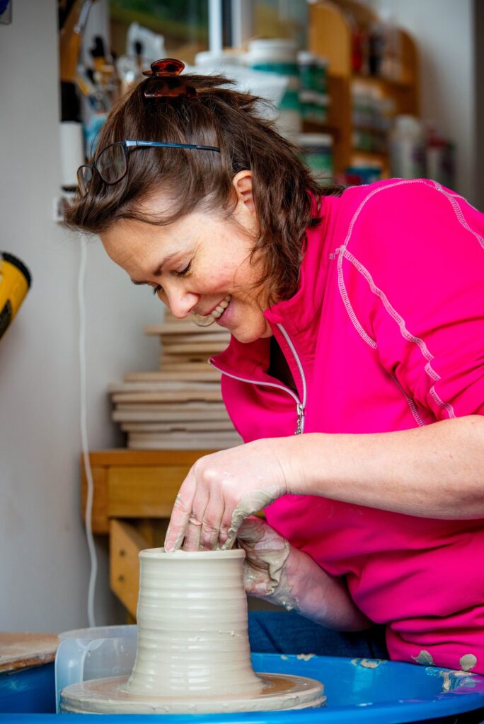 Jane Topliss at the pottery wheel