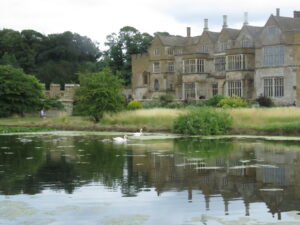 Linda Newbery: Broughton Castle