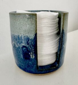Lucia Edwards: Cottonwool-pad Holder