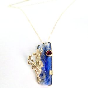 Chloe Romanos OCG: 'A night in the desert' Necklace by Chloe Romanos, gold, tourmaline, kyanite