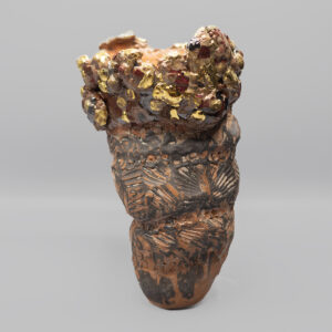 Elizabeth Newbery: Large hand-built pot decorated with slips and gold lustre