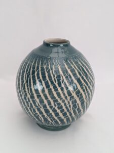 Tanya Hill OCG: Stoneware ceramic moon jar with sodium silicate texture