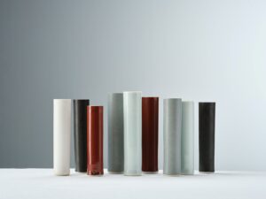 Robyn Hardyman OCG: Porcelain cylinder vases thrown on the wheel