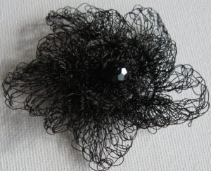 Laura Hounam WOA: crochet wire brooch